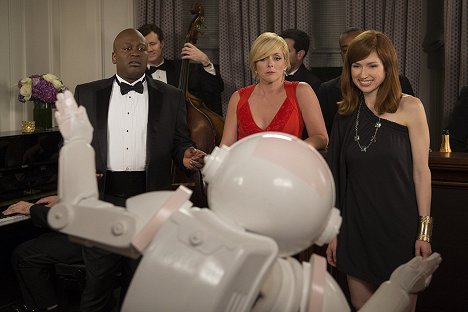 Tituss Burgess, Jane Krakowski, Ellie Kemper - Unbreakable Kimmy Schmidt - Kimmy Goes to a Party! - Photos