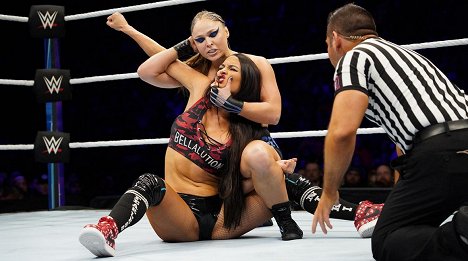 Ronda Rousey, Nicole Garcia - WWE Evolution - Filmfotók