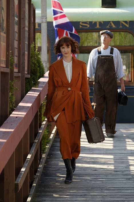Lauren Lee Smith - Frankie Drake Mysteries - Once Burnt Twice Spied - Photos