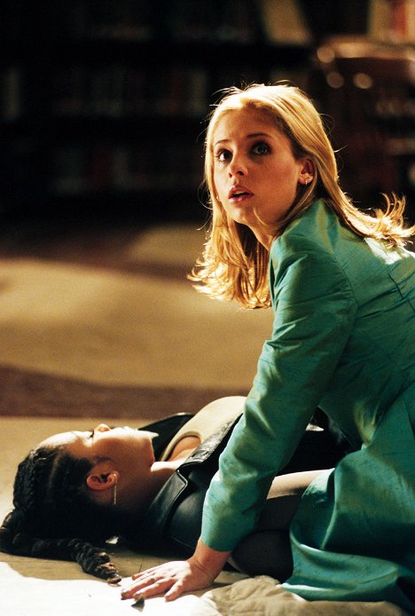 Bianca Lawson, Sarah Michelle Gellar - Buffy the Vampire Slayer - Becoming: Part I - Van film