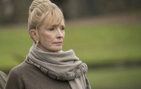 Lindsay Duncan - A Discovery of Witches - Episode 7 - Photos