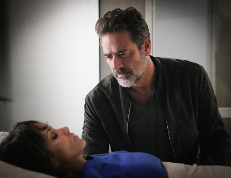 Jeffrey Dean Morgan - Extant - The Other Side - Photos