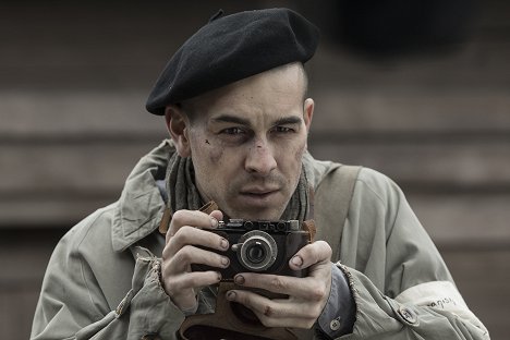 Mario Casas - El fotógrafo de Mauthausen - Do filme