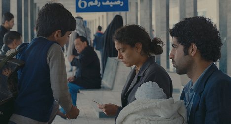 Zahraa Ghandour, Ameer Jabarah - Baghdad Station - Film