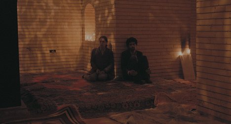 Zahraa Ghandour, Ameer Jabarah - Baghdad Station - Film
