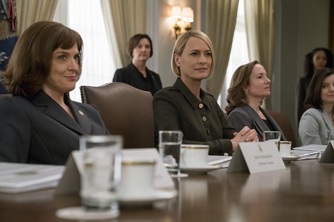 Robin Wright - House of Cards - Chapter 71 - Photos
