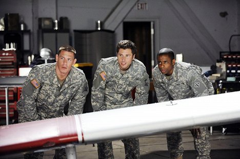 John Cena, James Roday Rodriguez, Dulé Hill - Psych - Der Soldat David Starks - Filmfotos