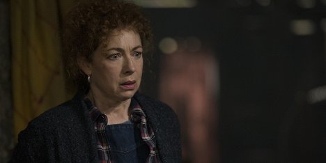 Alex Kingston - A Discovery of Witches - Episode 8 - Photos
