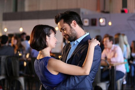 Kate Micucci, Justin Chatwin - Unleashed - Film