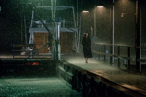 Anne Hathaway - Serenity: Ticho pred búrkou - Z filmu