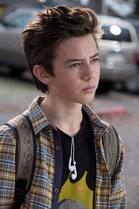 Griffin Gluck - Middle School: The Worst Years of My Life - Photos