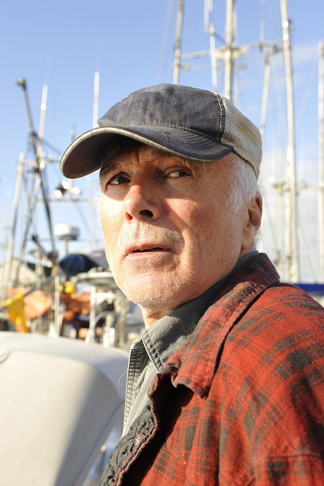 Michael Hogan - Psych - The Head, the Tail, the Whole Damn Episode - Photos