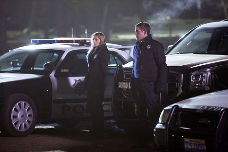 Elisabeth Harnois, Eric Szmanda - CSI: Crime Scene Investigation - Under My Skin - Van film