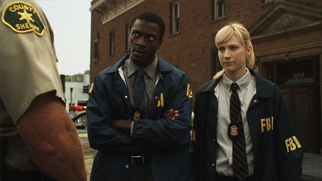 Aldis Hodge, Beth Riesgraf - Dokonalý podraz - The Bank Shot Job - Z filmu