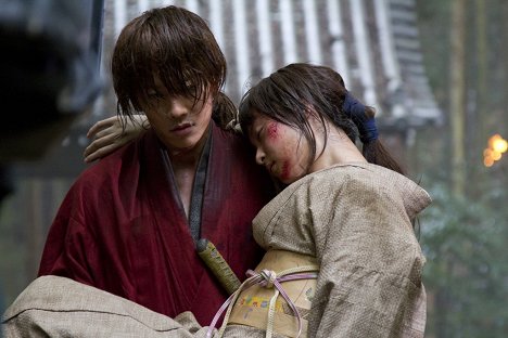 Takeru Satō, Emi Takei - Rurouni Kenshin - Filmfotos