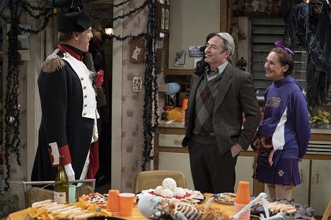 John Goodman, Matthew Broderick, Laurie Metcalf - The Conners - There Won't Be Blood - Photos