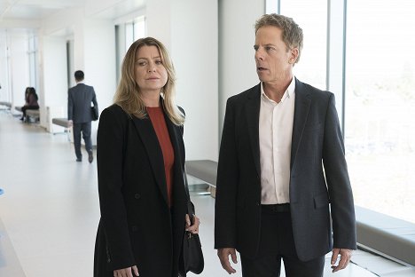 Ellen Pompeo, Greg Germann - Grey's Anatomy - Anybody Have a Map? - Photos