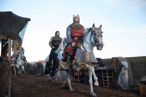 Billy Howle, Stephen Dillane - Outlaw King - Photos