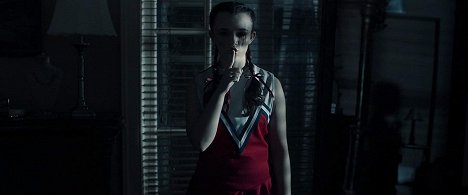 Joy Kate Lawson - Malicious: En el vientre del diablo - De la película