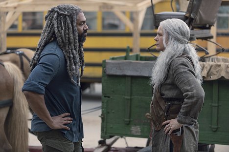 Khary Payton, Melissa McBride - The Walking Dead - Who Are You Now? - Van film