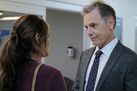 Bruce Greenwood - The Resident - Heart in a Box - Photos