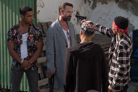 Lucien Laviscount, Dougray Scott - Snatch - The Catalan and the Mute - Photos