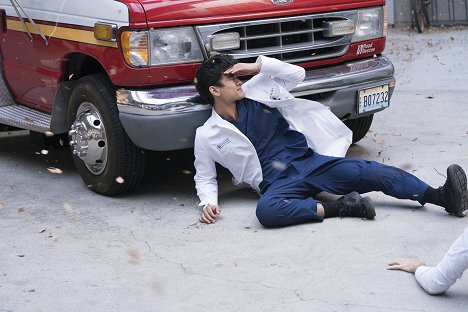 Alex Landi - Grey's Anatomy - Blowin' in the Wind - Photos