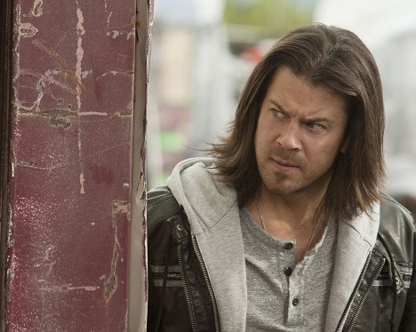 Christian Kane - Leverage - The Three-Card Monte Job - Photos