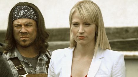 Christian Kane, Beth Riesgraf - Leverage - The Underground Job - Photos