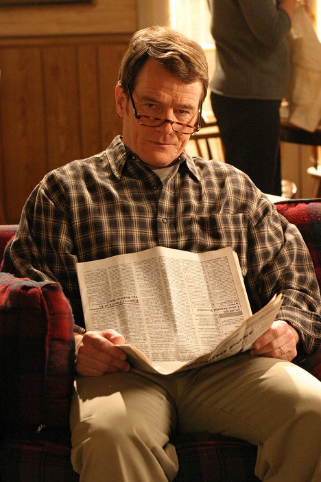 Bryan Cranston - Malcolm in the Middle - Reese's Apartment - Photos