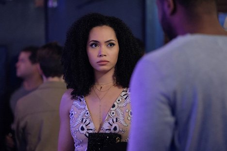 Madeleine Mantock - Charmed - Other Woman - Z filmu