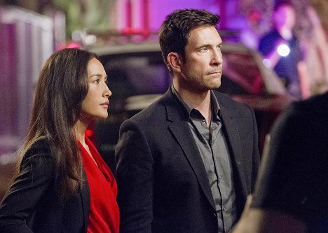 Maggie Q, Dylan McDermott - Stalker - The Haunting - Kuvat elokuvasta