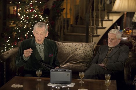 Ian McKellen, Derek Jacobi - Jízlivě tvůj - Vánoční speciál 2016 - Z filmu