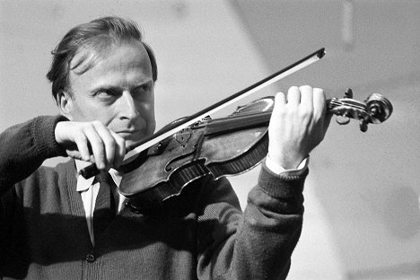 Yehudi Menuhin - Yehudi Menuhin & Herbert von Karajan - Mozart: Konzert für Violine und Orchester Nr. 5 - Kuvat elokuvasta