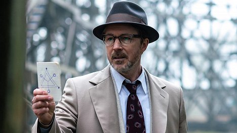 Aidan Gillen - Project Blue Book - Foo Fighters - De la película