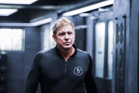 Kenny Johnson - S.W.A.T. - 1000 Joules - Photos