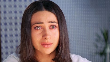 Karisma Kapoor - Ek Rishtaa: The Bond of Love - Z filmu