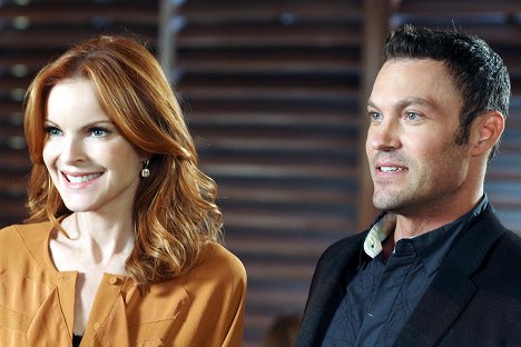 Marcia Cross, Brian Austin Green - Desperate Housewives - A Humiliating Business - Photos