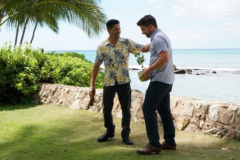 Jay Hernandez, Zachary Knighton - Magnum P.I. - Bad Day to Be a Hero - Photos