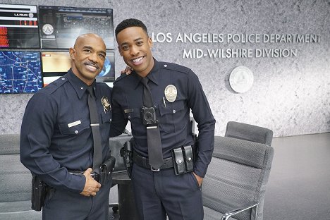 Michael Beach, Titus Makin Jr. - The Rookie - Time of Death - Making of