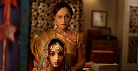 Soni Razdan, Alia Bhatt - Raazi - De la película