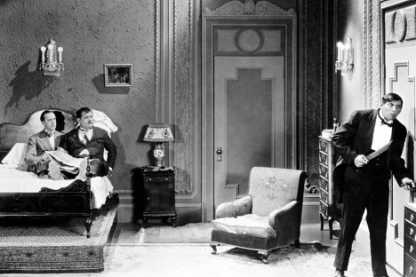 Stan Laurel, Oliver Hardy, Noah Young - Laurel & Hardy: Die Rache des Raubmörders - Filmfotos
