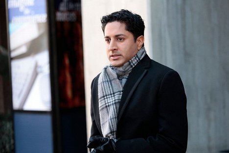 Maulik Pancholy - Whitney - Faking It - Filmfotos