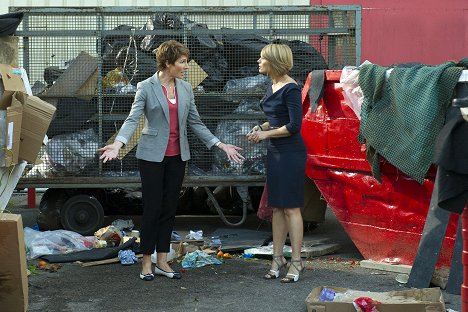 Tamsin Greig, Kathleen Rose Perkins - Episodes - Episode 8 - Kuvat elokuvasta