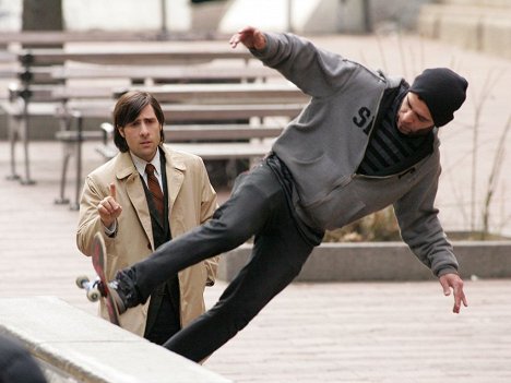 Jason Schwartzman - Bored to Death - The Case of the Stolen Skateboard - Photos