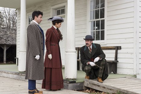 Michael Weston, Rebecca Liddiard, Stephen Mangan - Houdini and Doyle - The Pall of LaPier - Kuvat elokuvasta