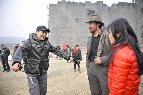 Yimou Zhang, Christian Bale - Květy války - Z natáčení