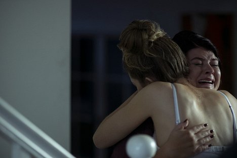 Melissa Bergland - Into the Dark - New Year, New You - Kuvat elokuvasta
