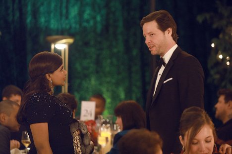 Mindy Kaling, Ike Barinholtz - The Mindy Project - It Had to Be You - Filmfotos