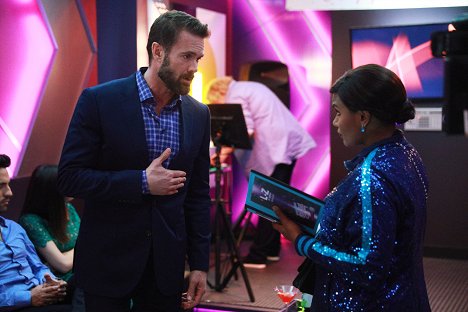 Garret Dillahunt, Mindy Kaling - The Mindy Project - May Divorce Be With You - Photos